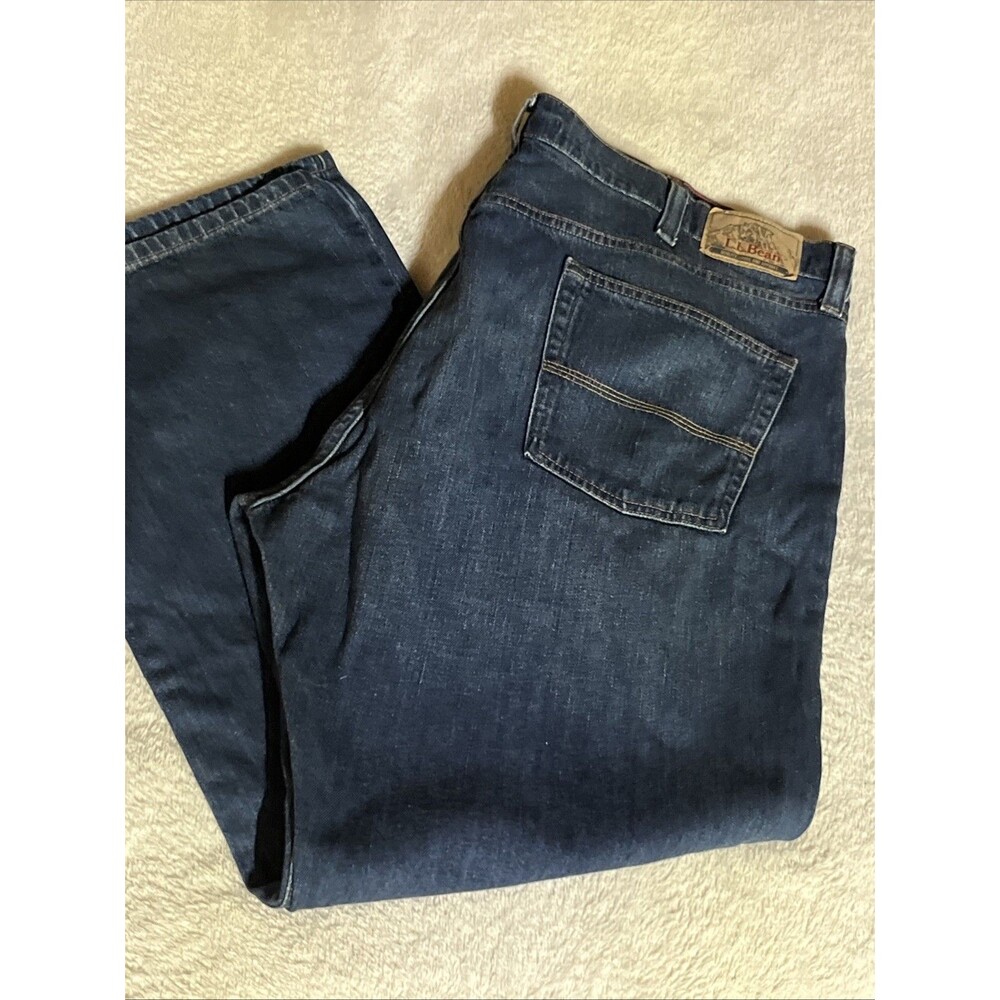 L.L. Bean MENS Size 44 x 29 Standard Fit Straight Leg Dark Blue Jean 2DR13